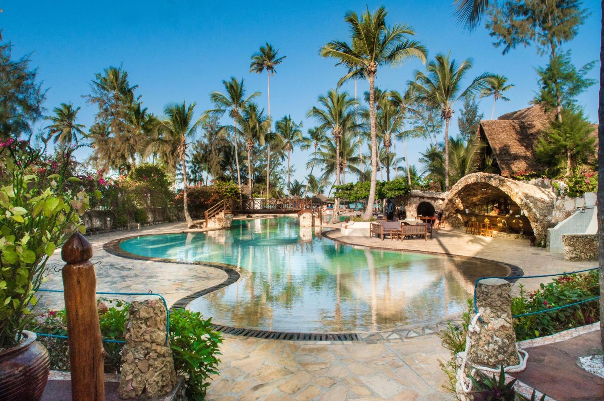 Jaz Amaluna Beach Resort - Adults Only 16 Years Plus Zanzibar ภายนอก รูปภาพ