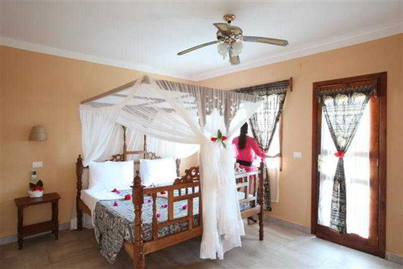 Jaz Amaluna Beach Resort - Adults Only 16 Years Plus Zanzibar ภายนอก รูปภาพ